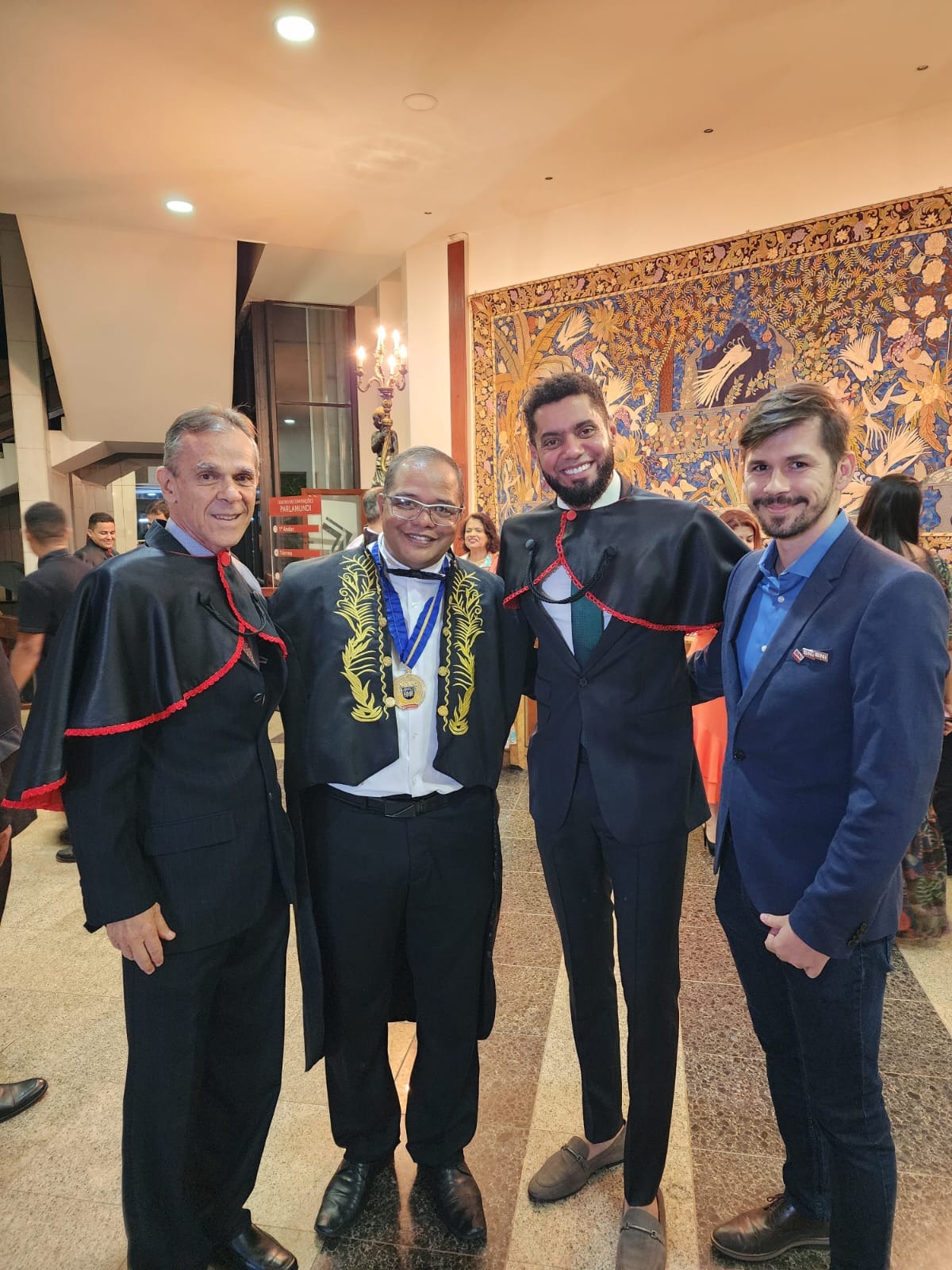 Entrega do título de Doutor Honoris Causa em Assistência Social ao Sr. Jânio, presidente da Osceia