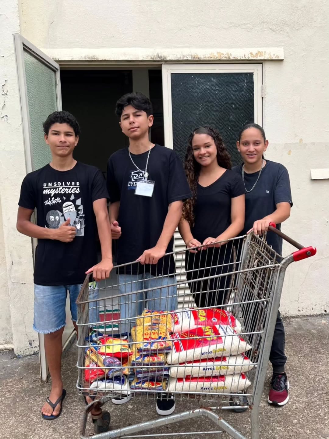 Gincana Solidária de Natal da Osceia: Sucesso nas arrecadações.