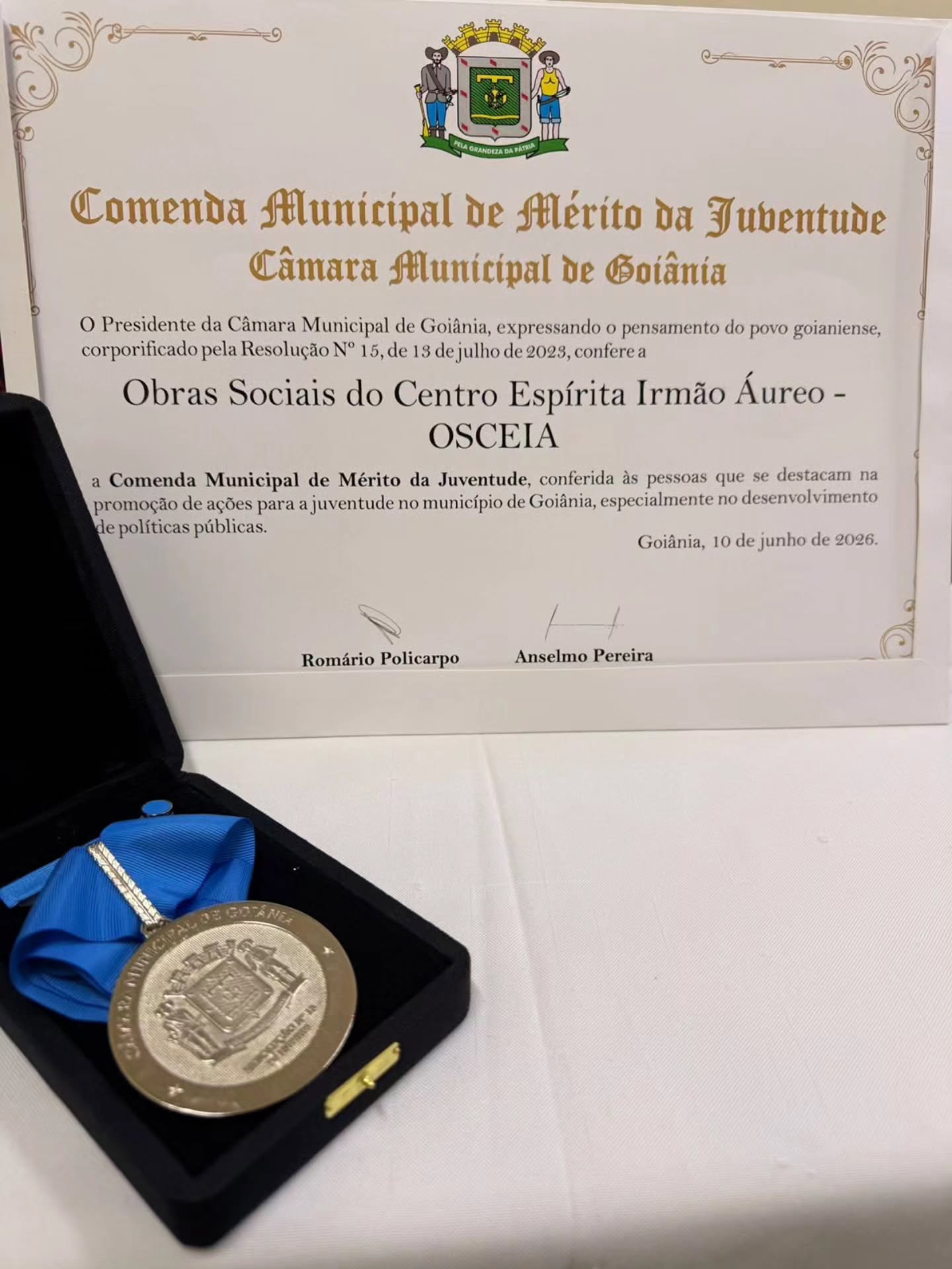 Osceia recebe Comenda Municipal de Mérito da Juventude